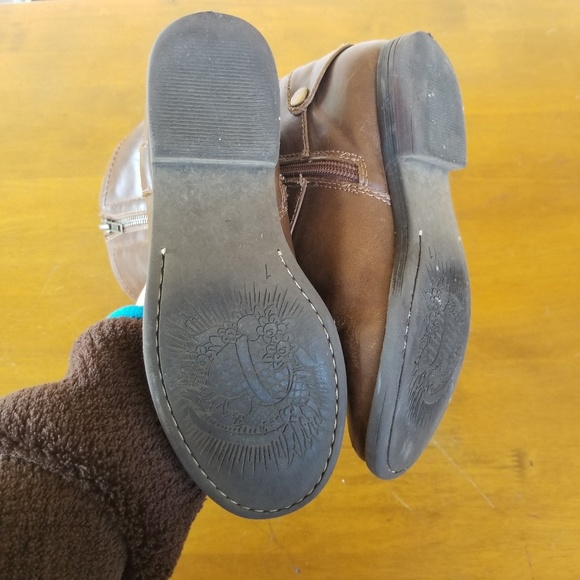 Boots. Size 1 - Picture 6 of 6